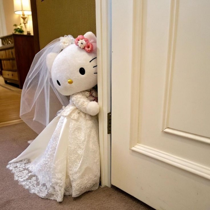 Hello Kitty meme