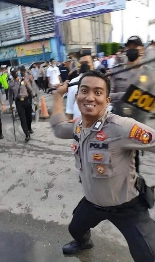 meme công an