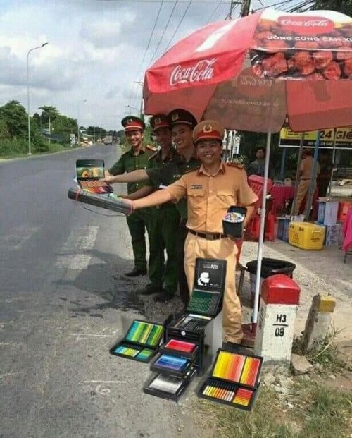 meme công an