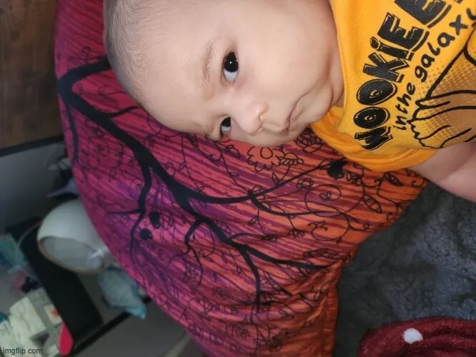 Meme Liếc