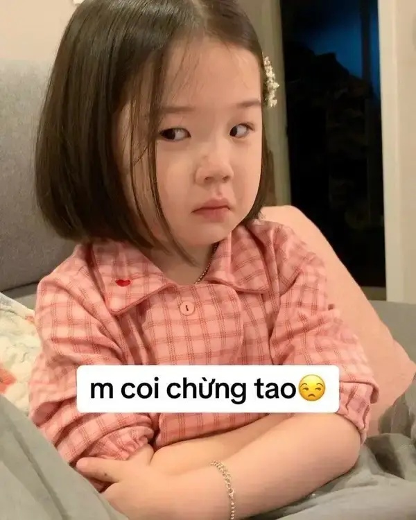 Meme Liếc