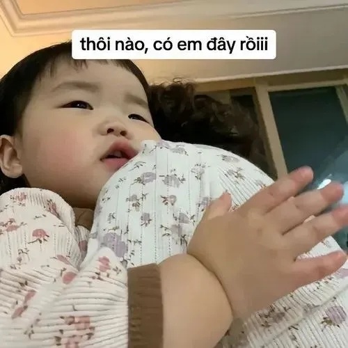 Meme Em Bé